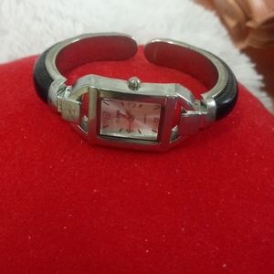 Stainless steel woman watch